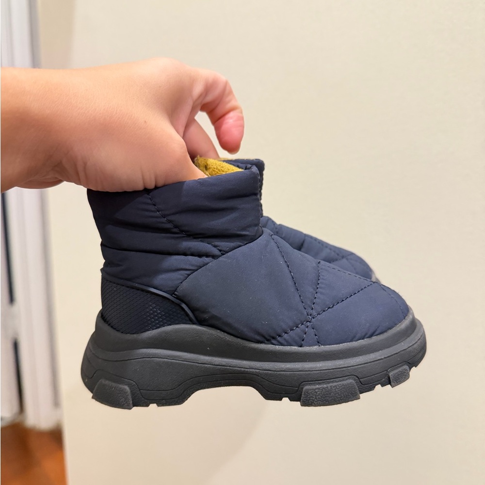 Zara Kids Navy Quilted Boots
